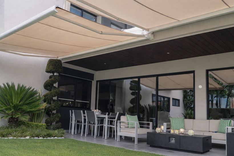Toldo cofre instalada